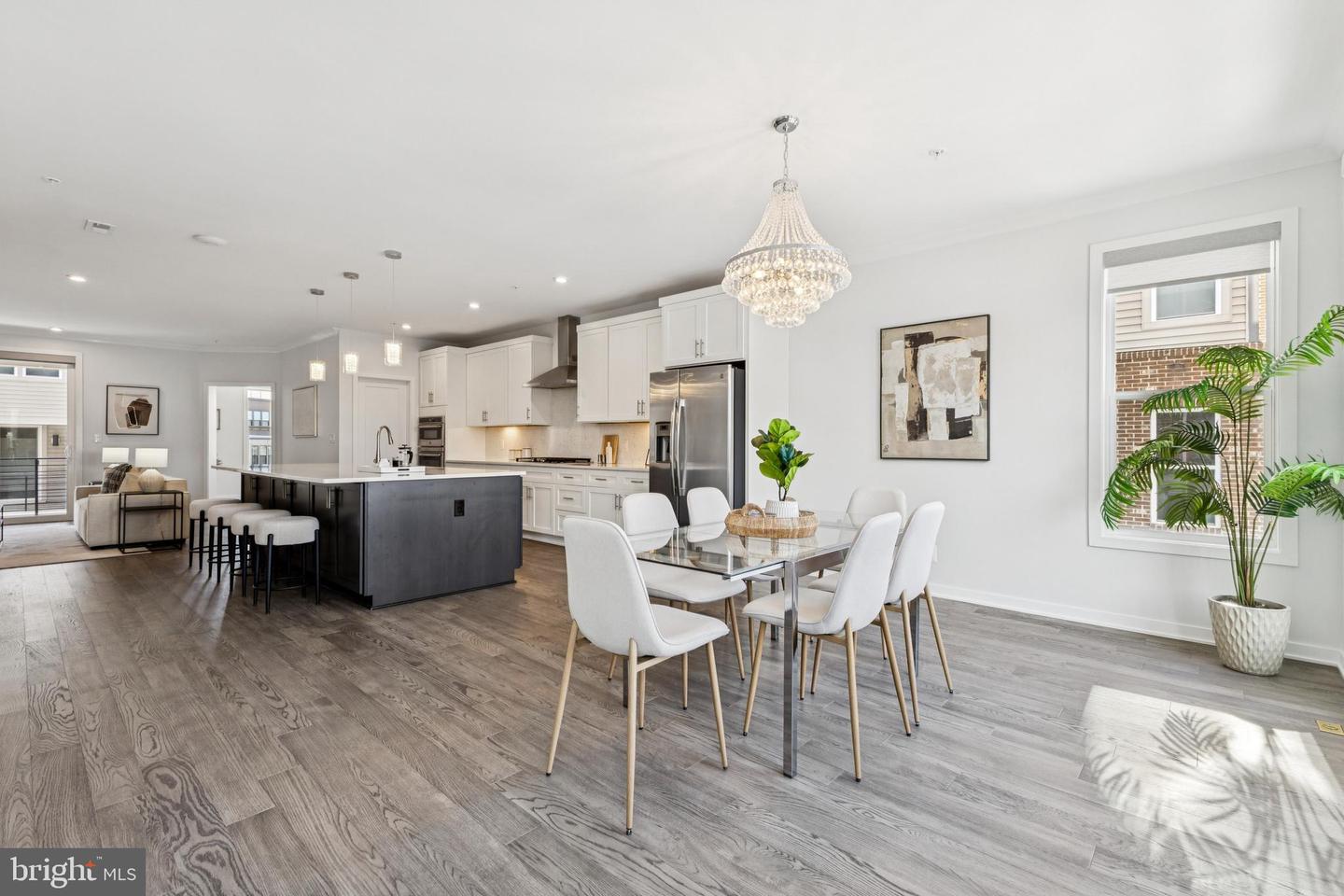 4635 CHARGER PL #805, CHANTILLY, Virginia 20151, 3 Bedrooms Bedrooms, ,2 BathroomsBathrooms,Residential,For sale,4635 CHARGER PL #805,VAFX2287800 MLS # VAFX2287800