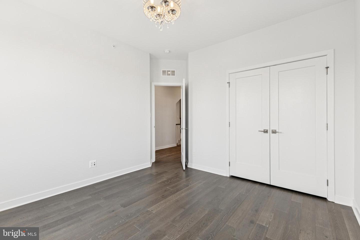 4635 CHARGER PL #805, CHANTILLY, Virginia 20151, 3 Bedrooms Bedrooms, ,2 BathroomsBathrooms,Residential,For sale,4635 CHARGER PL #805,VAFX2287800 MLS # VAFX2287800