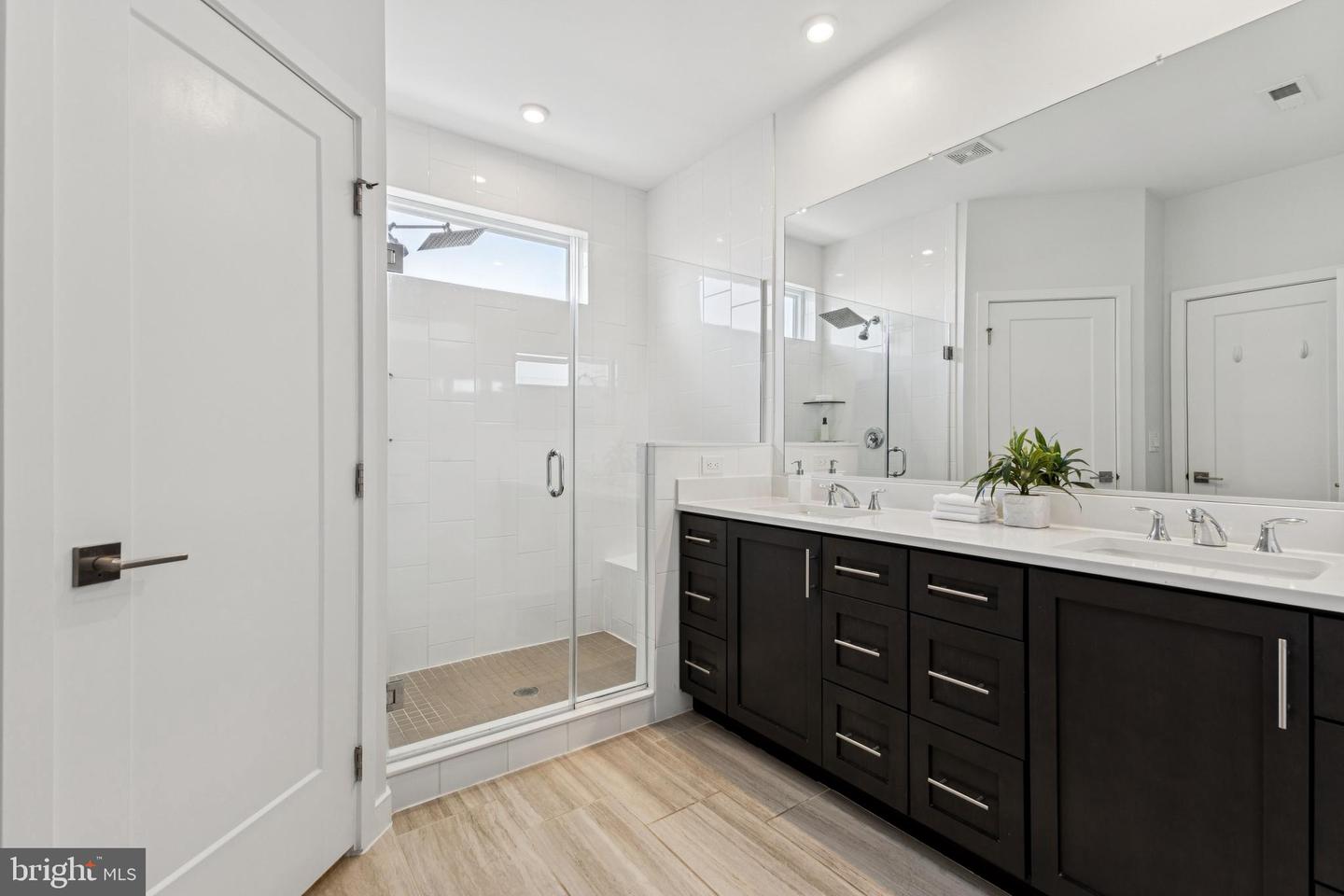 4635 CHARGER PL #805, CHANTILLY, Virginia 20151, 3 Bedrooms Bedrooms, ,2 BathroomsBathrooms,Residential,For sale,4635 CHARGER PL #805,VAFX2287800 MLS # VAFX2287800