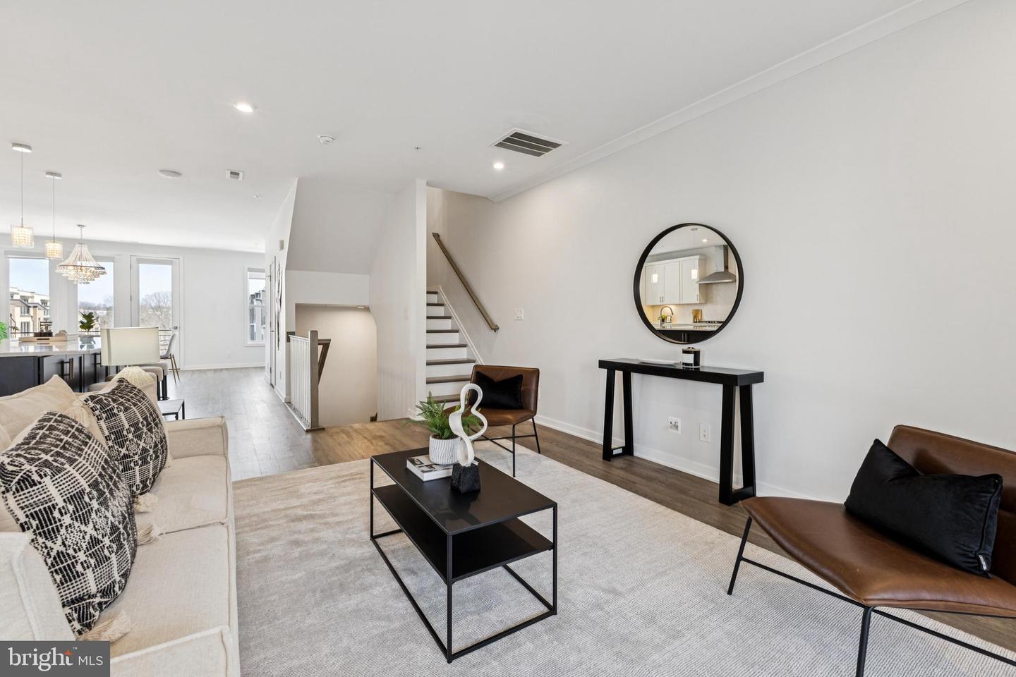 4635 CHARGER PL #805, CHANTILLY, Virginia 20151, 3 Bedrooms Bedrooms, ,2 BathroomsBathrooms,Residential,For sale,4635 CHARGER PL #805,VAFX2287800 MLS # VAFX2287800