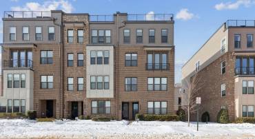 4635 CHARGER PL #805, CHANTILLY, Virginia 20151, 3 Bedrooms Bedrooms, ,2 BathroomsBathrooms,Residential,For sale,4635 CHARGER PL #805,VAFX2287800 MLS # VAFX2287800