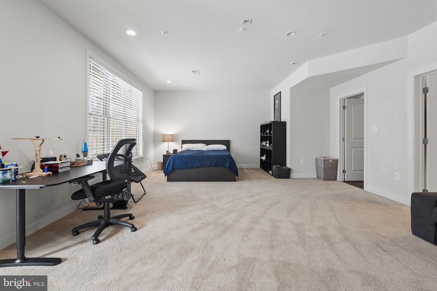 22597 WINDSOR LOCKS SQ, ASHBURN, Virginia 20148, 3 Bedrooms Bedrooms, ,3 BathroomsBathrooms,Residential,For sale,22597 WINDSOR LOCKS SQ,VALO2114818 MLS # VALO2114818