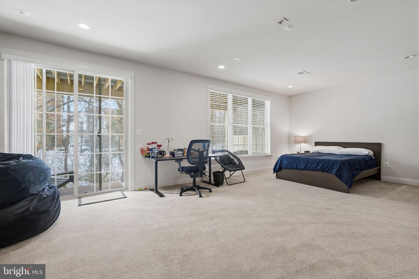 22597 WINDSOR LOCKS SQ, ASHBURN, Virginia 20148, 3 Bedrooms Bedrooms, ,3 BathroomsBathrooms,Residential,For sale,22597 WINDSOR LOCKS SQ,VALO2114818 MLS # VALO2114818