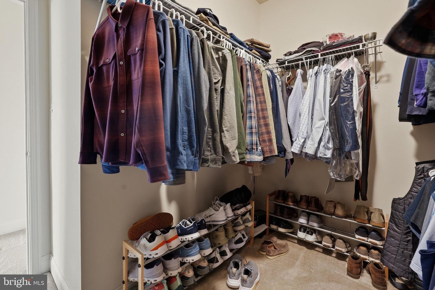 22597 WINDSOR LOCKS SQ, ASHBURN, Virginia 20148, 3 Bedrooms Bedrooms, ,3 BathroomsBathrooms,Residential,For sale,22597 WINDSOR LOCKS SQ,VALO2114818 MLS # VALO2114818