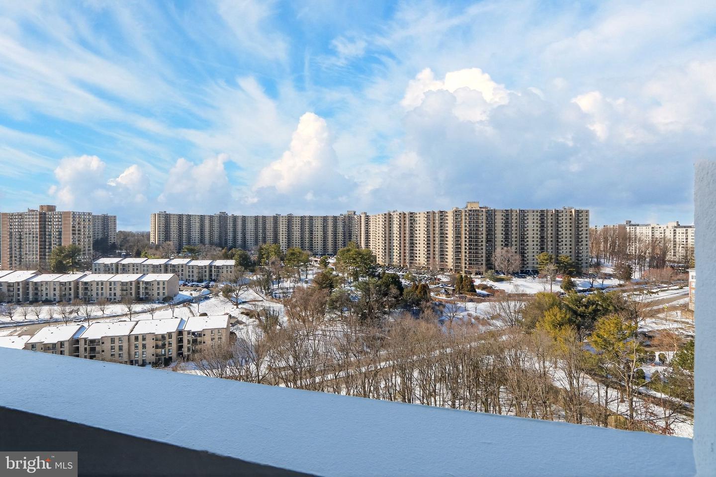 6101 EDSALL RD #1704, ALEXANDRIA, Virginia 22304, 2 Bedrooms Bedrooms, ,2 BathroomsBathrooms,Residential,For sale,6101 EDSALL RD #1704,VAAX2053618 MLS # VAAX2053618