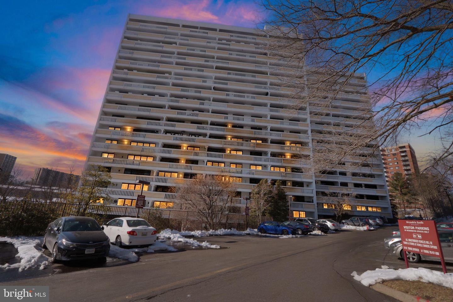 6101 EDSALL RD #1704, ALEXANDRIA, Virginia 22304, 2 Bedrooms Bedrooms, ,2 BathroomsBathrooms,Residential,For sale,6101 EDSALL RD #1704,VAAX2053618 MLS # VAAX2053618