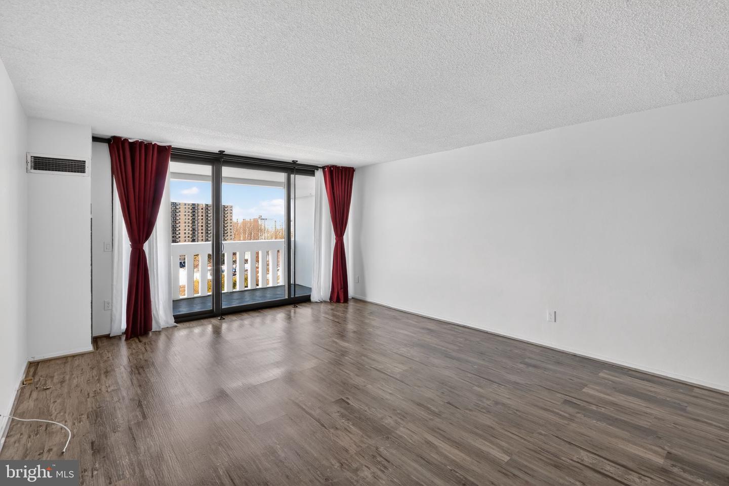 6101 EDSALL RD #1704, ALEXANDRIA, Virginia 22304, 2 Bedrooms Bedrooms, ,2 BathroomsBathrooms,Residential,For sale,6101 EDSALL RD #1704,VAAX2053618 MLS # VAAX2053618