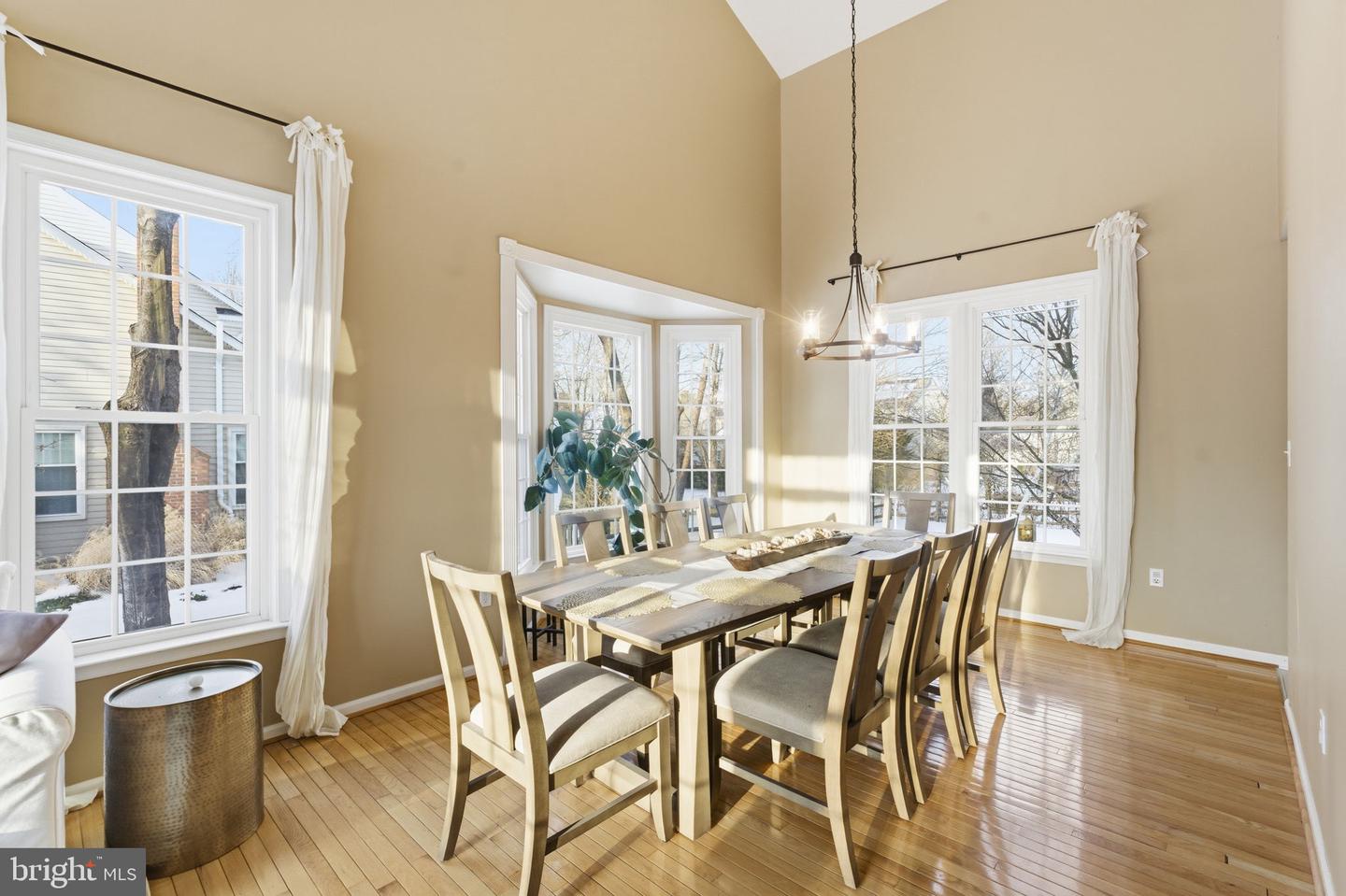 15450 EAGLE TAVERN LN, CENTREVILLE, Virginia 20120, 6 Bedrooms Bedrooms, ,3 BathroomsBathrooms,Residential,For sale,15450 EAGLE TAVERN LN,VAFX2287926 MLS # VAFX2287926