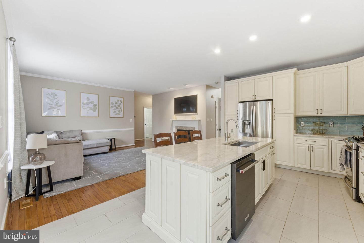 15450 EAGLE TAVERN LN, CENTREVILLE, Virginia 20120, 6 Bedrooms Bedrooms, ,3 BathroomsBathrooms,Residential,For sale,15450 EAGLE TAVERN LN,VAFX2287926 MLS # VAFX2287926