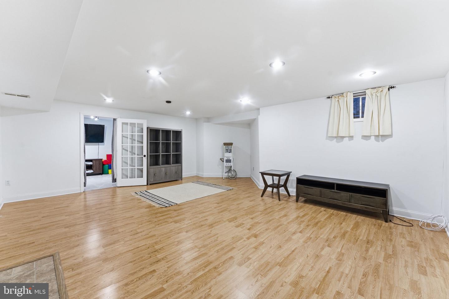 15450 EAGLE TAVERN LN, CENTREVILLE, Virginia 20120, 6 Bedrooms Bedrooms, ,3 BathroomsBathrooms,Residential,For sale,15450 EAGLE TAVERN LN,VAFX2287926 MLS # VAFX2287926