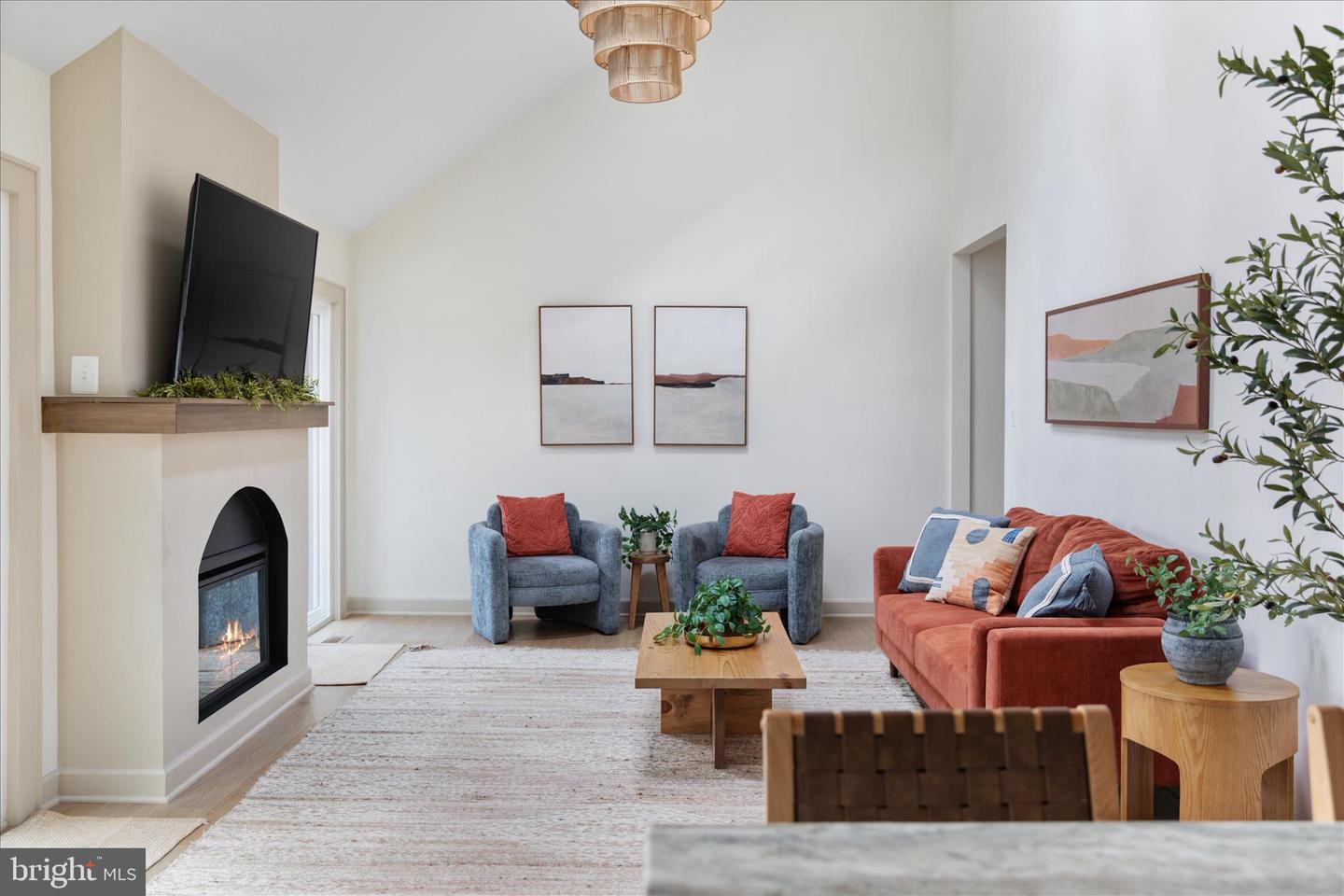 4386 LAKEWOOD DR, WARRENTON, Virginia 20187, 4 Bedrooms Bedrooms, ,3 BathroomsBathrooms,Residential,For sale,4386 LAKEWOOD DR,VAFQ2020304 MLS # VAFQ2020304