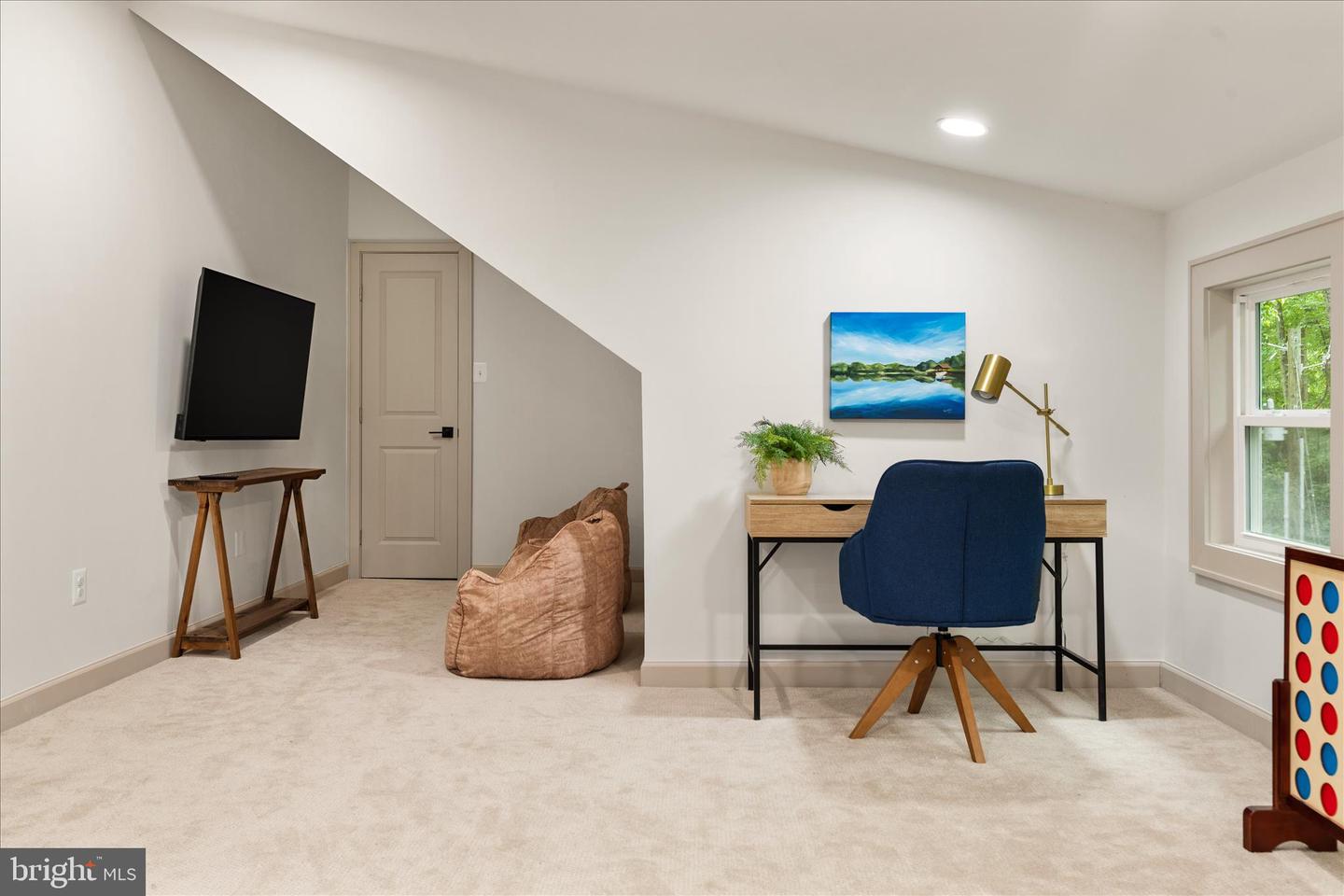 4386 LAKEWOOD DR, WARRENTON, Virginia 20187, 4 Bedrooms Bedrooms, ,3 BathroomsBathrooms,Residential,For sale,4386 LAKEWOOD DR,VAFQ2020304 MLS # VAFQ2020304