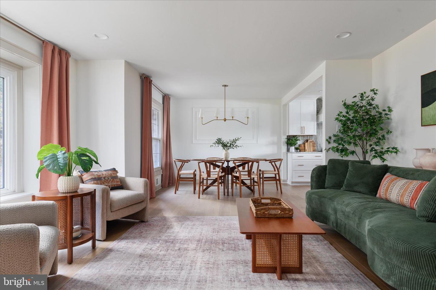 4386 LAKEWOOD DR, WARRENTON, Virginia 20187, 4 Bedrooms Bedrooms, ,3 BathroomsBathrooms,Residential,For sale,4386 LAKEWOOD DR,VAFQ2020304 MLS # VAFQ2020304