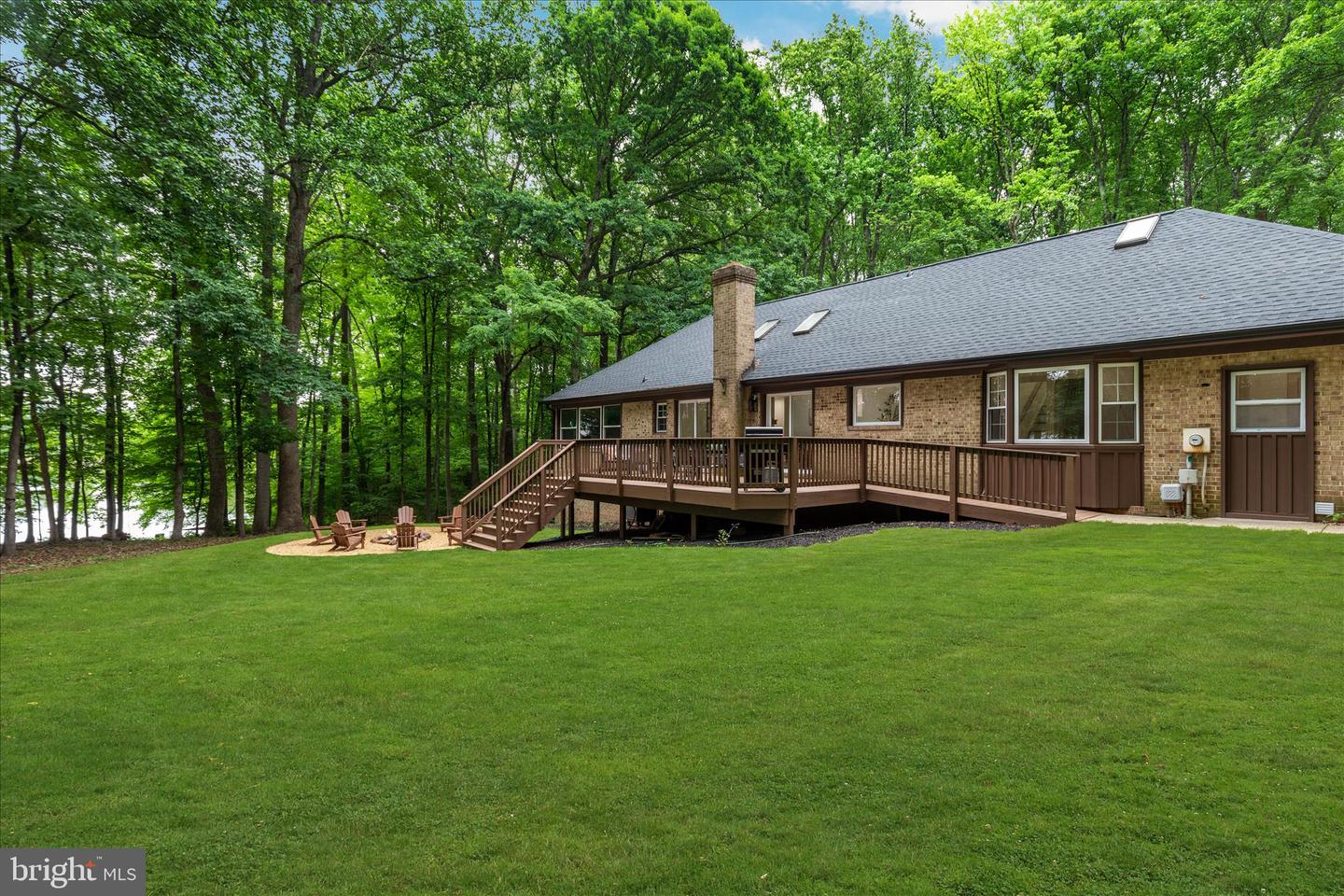 4386 LAKEWOOD DR, WARRENTON, Virginia 20187, 4 Bedrooms Bedrooms, ,3 BathroomsBathrooms,Residential,For sale,4386 LAKEWOOD DR,VAFQ2020304 MLS # VAFQ2020304