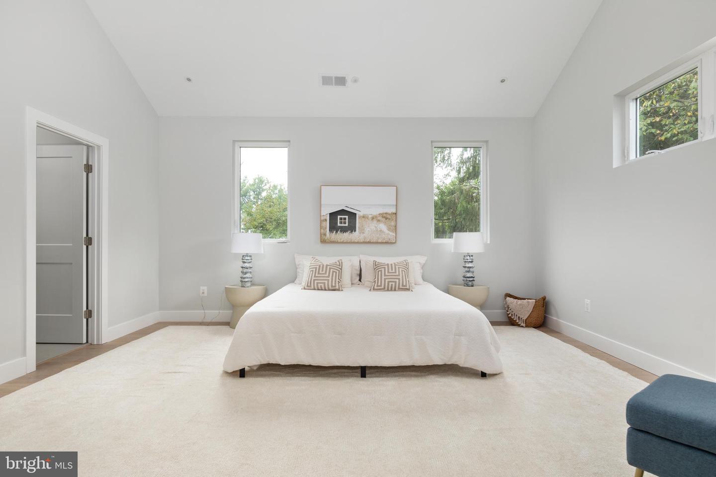 7435 NIGH RD, FALLS CHURCH, Virginia 22043, 5 Bedrooms Bedrooms, ,5 BathroomsBathrooms,Residential,For sale,7435 NIGH RD,VAFX2287938 MLS # VAFX2287938