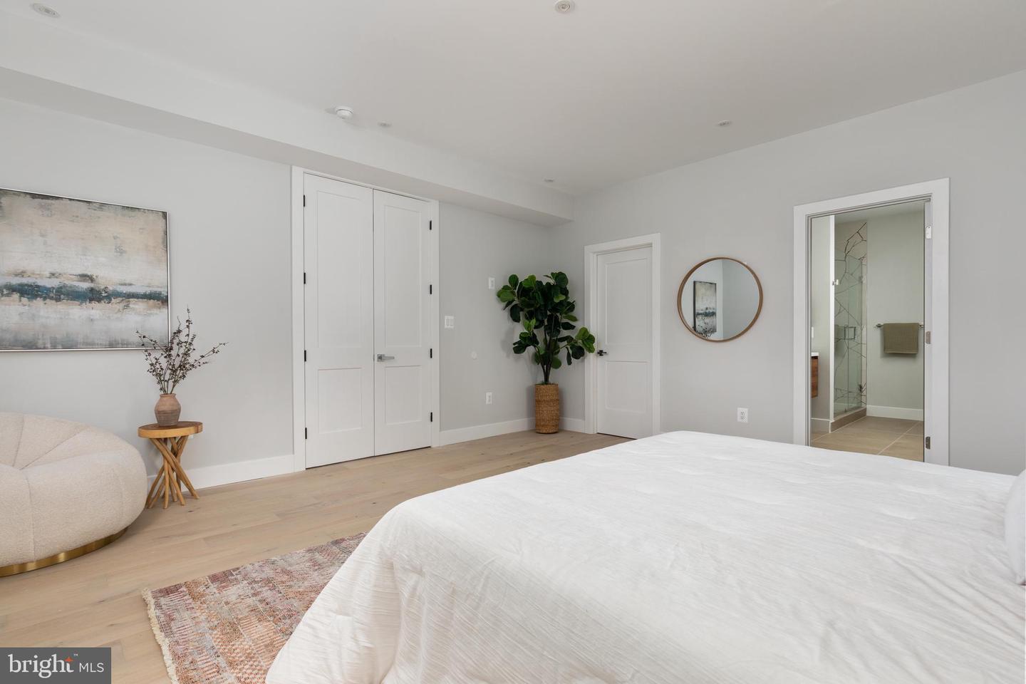 7435 NIGH RD, FALLS CHURCH, Virginia 22043, 5 Bedrooms Bedrooms, ,5 BathroomsBathrooms,Residential,For sale,7435 NIGH RD,VAFX2287938 MLS # VAFX2287938