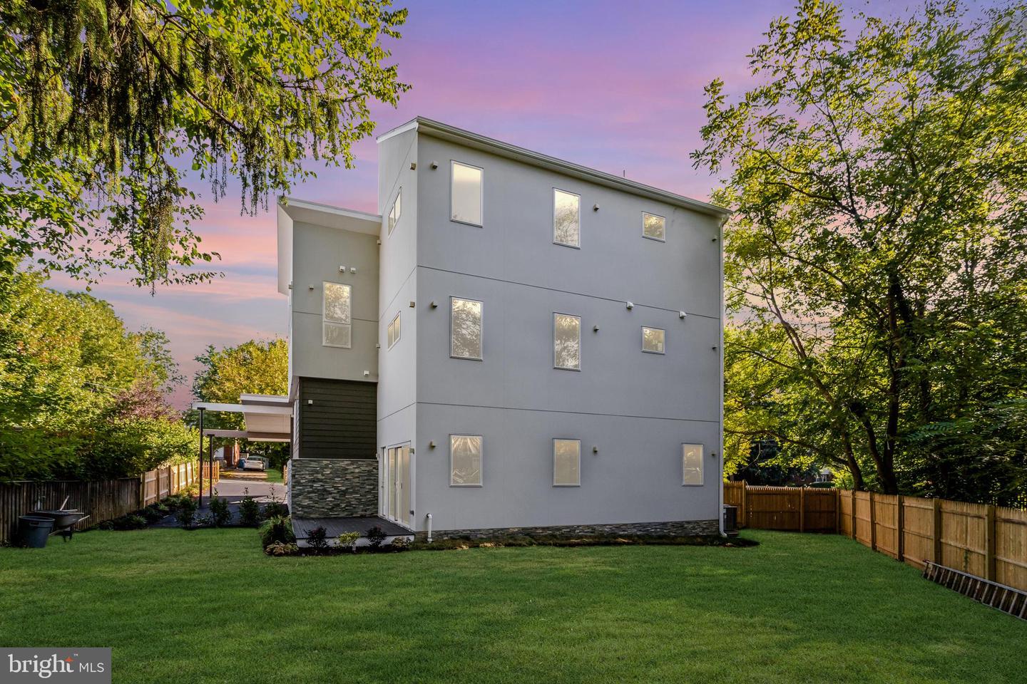 7435 NIGH RD, FALLS CHURCH, Virginia 22043, 5 Bedrooms Bedrooms, ,5 BathroomsBathrooms,Residential,For sale,7435 NIGH RD,VAFX2287938 MLS # VAFX2287938