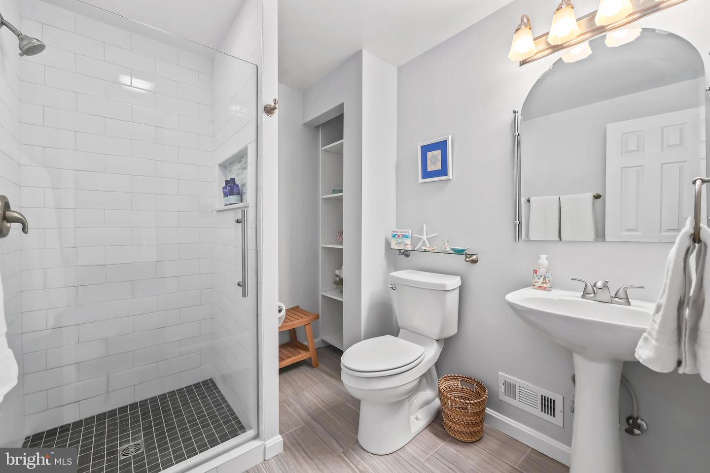 4302 ORKNEY CT, WOODBRIDGE, Virginia 22192, 5 Bedrooms Bedrooms, ,3 BathroomsBathrooms,Residential,For sale,4302 ORKNEY CT,VAPW2111480 MLS # VAPW2111480