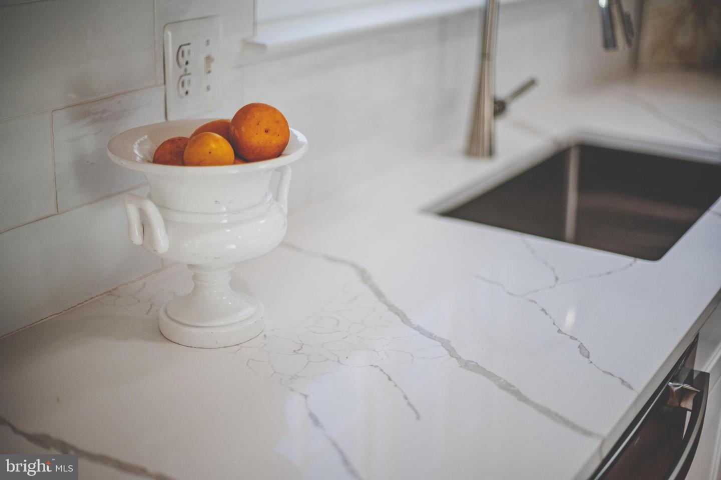 613 BRIAN THOMAS CT SE, LEESBURG, Virginia 20175, 4 Bedrooms Bedrooms, ,3 BathroomsBathrooms,Residential,For sale,613 BRIAN THOMAS CT SE,VALO2114938 MLS # VALO2114938