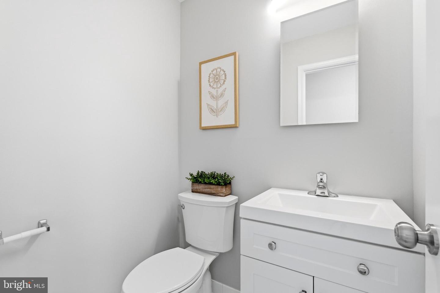 613 BRIAN THOMAS CT SE, LEESBURG, Virginia 20175, 4 Bedrooms Bedrooms, ,3 BathroomsBathrooms,Residential,For sale,613 BRIAN THOMAS CT SE,VALO2114938 MLS # VALO2114938