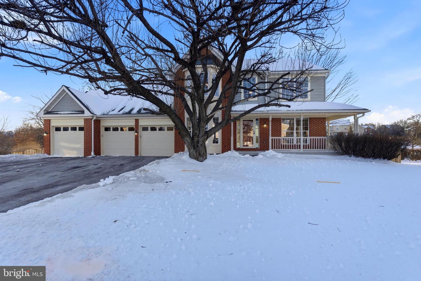 613 BRIAN THOMAS CT SE, LEESBURG, Virginia 20175, 4 Bedrooms Bedrooms, ,3 BathroomsBathrooms,Residential,For sale,613 BRIAN THOMAS CT SE,VALO2114938 MLS # VALO2114938