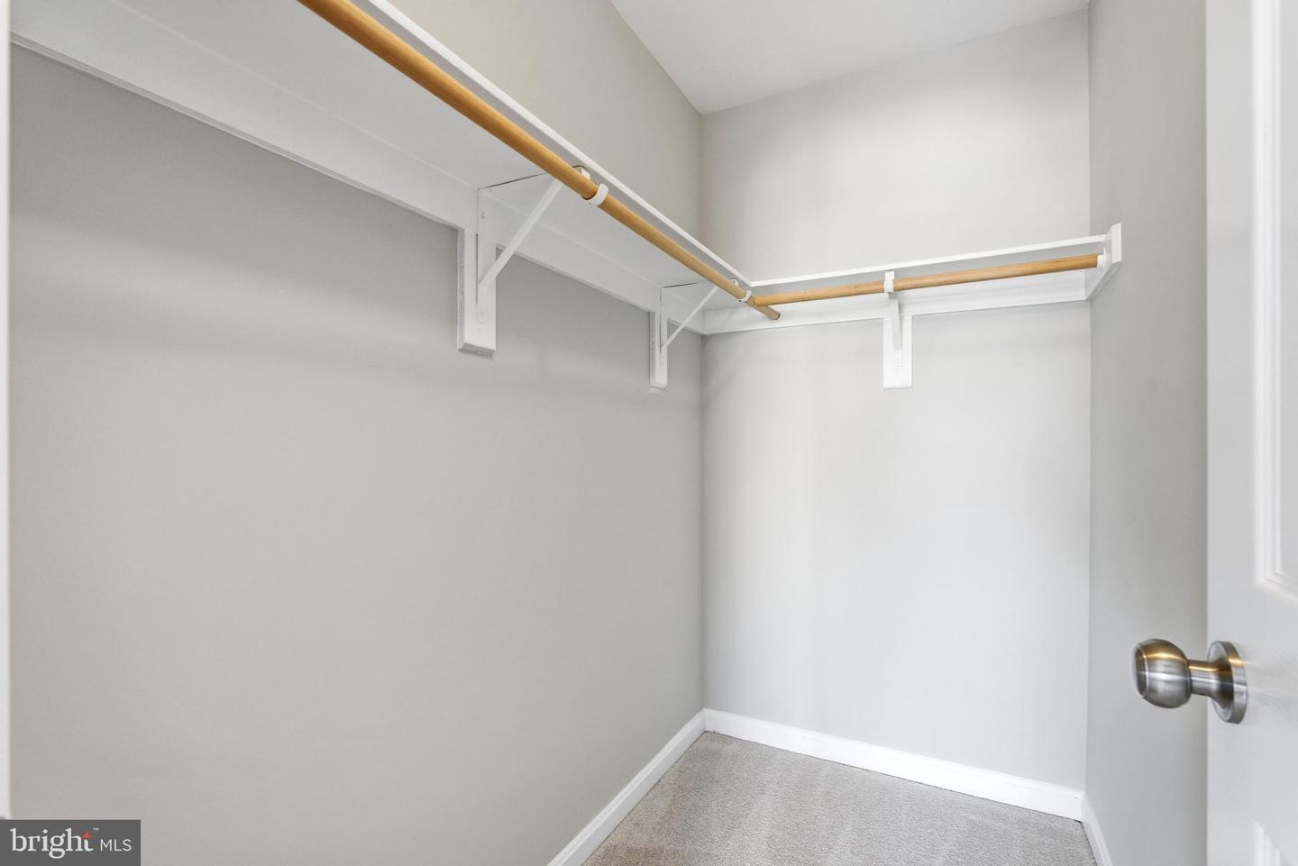 613 BRIAN THOMAS CT SE, LEESBURG, Virginia 20175, 4 Bedrooms Bedrooms, ,3 BathroomsBathrooms,Residential,For sale,613 BRIAN THOMAS CT SE,VALO2114938 MLS # VALO2114938