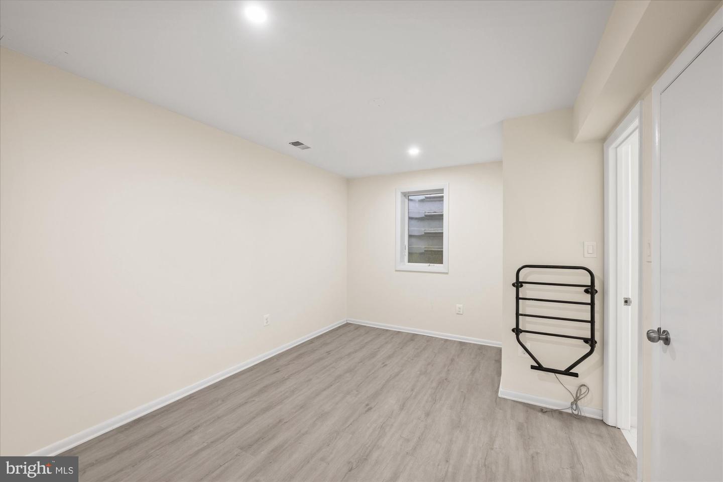 1925 N WESTMORELAND ST, ARLINGTON, Virginia 22213, 4 Bedrooms Bedrooms, 8 Rooms Rooms,3 BathroomsBathrooms,Residential,For sale,1925 N WESTMORELAND ST,VAAR2068288 MLS # VAAR2068288