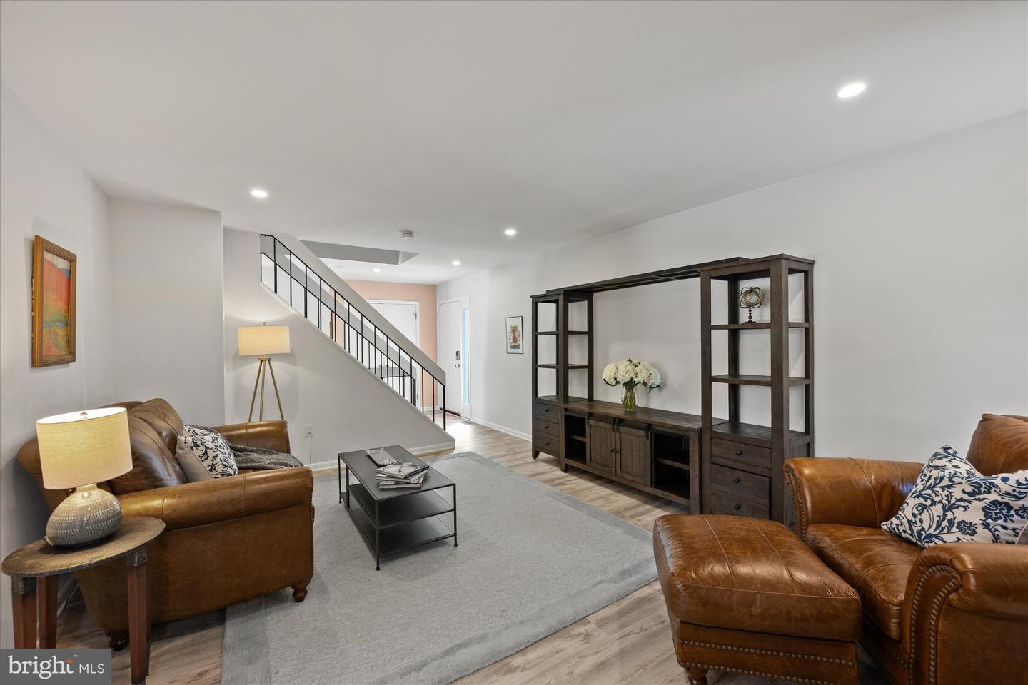 1925 N WESTMORELAND ST, ARLINGTON, Virginia 22213, 4 Bedrooms Bedrooms, 8 Rooms Rooms,3 BathroomsBathrooms,Residential,For sale,1925 N WESTMORELAND ST,VAAR2068288 MLS # VAAR2068288