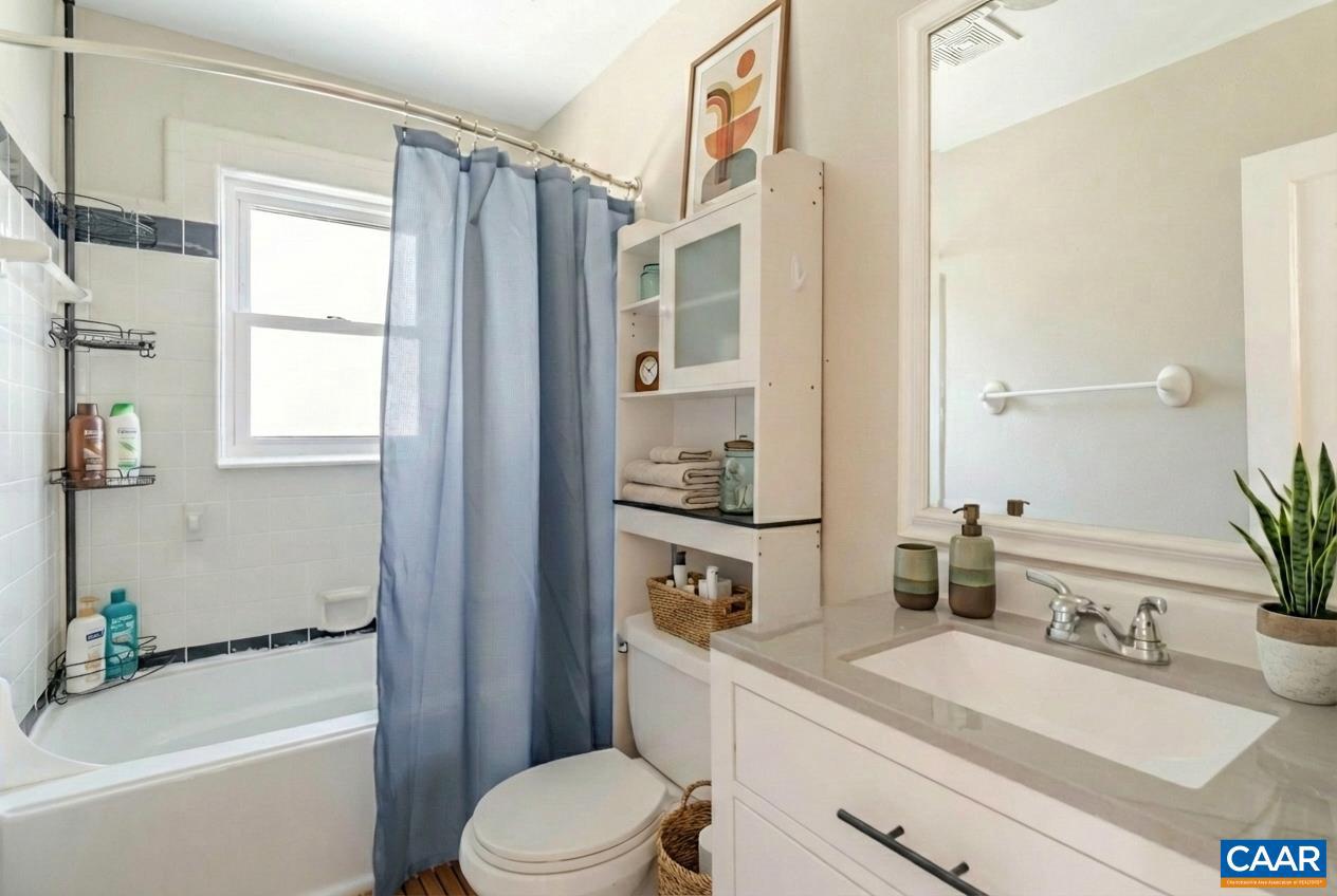 1006 HOLMES AVE, CHARLOTTESVILLE, Virginia 22901, 3 Bedrooms Bedrooms, ,1 BathroomBathrooms,Residential,For sale,1006 HOLMES AVE,672924 MLS # 672924