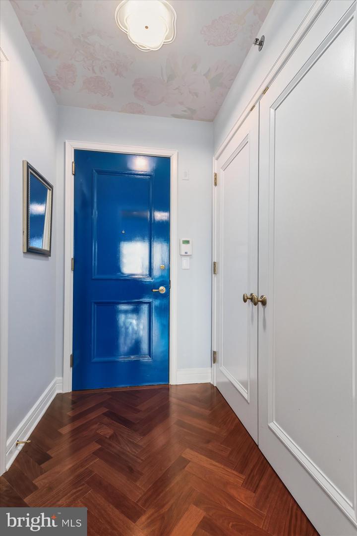 1155 23RD ST NW #8H, WASHINGTON, District Of Columbia 20037, 2 Bedrooms Bedrooms, ,2 BathroomsBathrooms,Residential,For sale,1155 23RD ST NW #8H,DCDC2244060 MLS # DCDC2244060