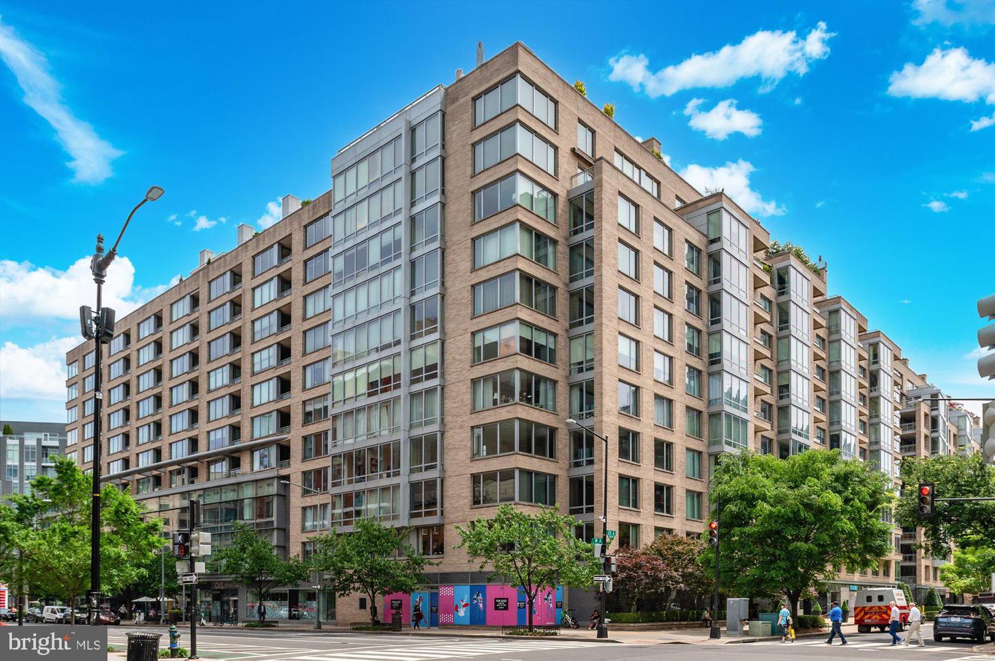 1155 23RD ST NW #8H, WASHINGTON, District Of Columbia 20037, 2 Bedrooms Bedrooms, ,2 BathroomsBathrooms,Residential,For sale,1155 23RD ST NW #8H,DCDC2244060 MLS # DCDC2244060