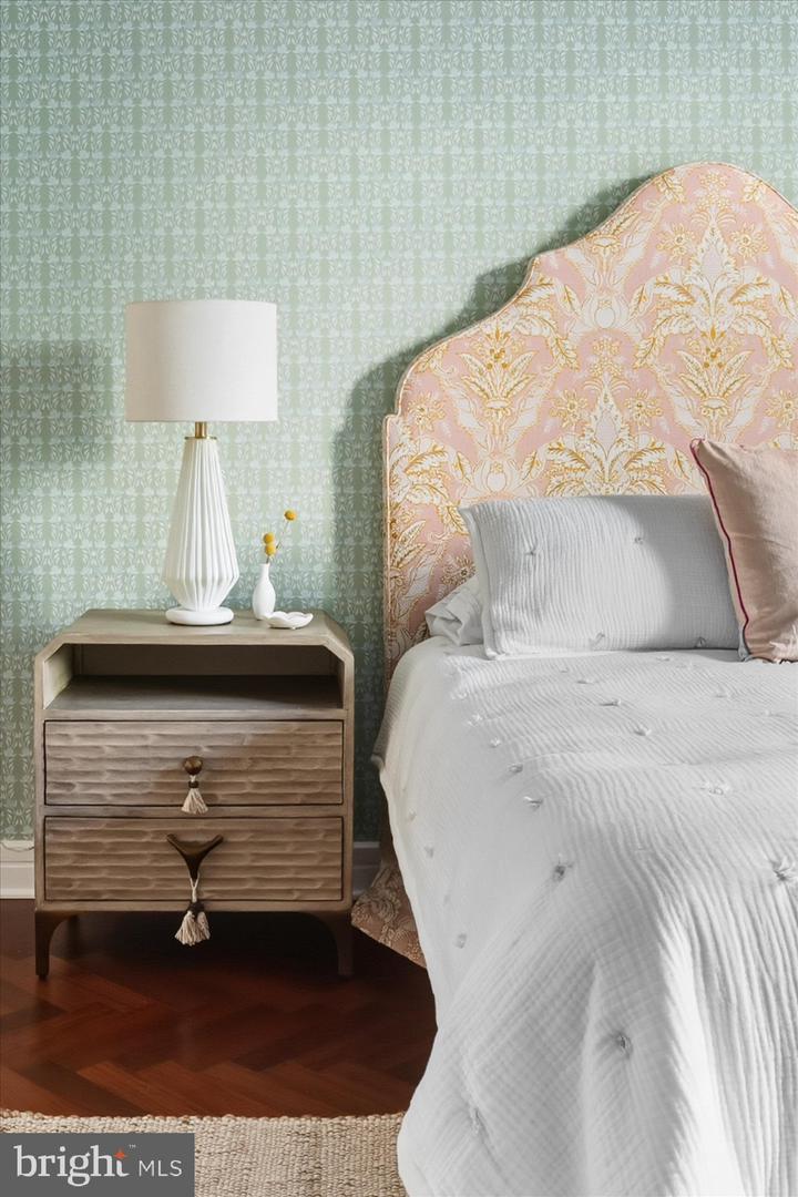 1155 23RD ST NW #8H, WASHINGTON, District Of Columbia 20037, 2 Bedrooms Bedrooms, ,2 BathroomsBathrooms,Residential,For sale,1155 23RD ST NW #8H,DCDC2244060 MLS # DCDC2244060