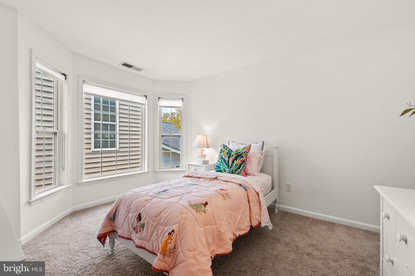 42961 THORNBLADE CIR, BROADLANDS, Virginia 20148, 4 Bedrooms Bedrooms, 15 Rooms Rooms,4 BathroomsBathrooms,Residential,For sale,42961 THORNBLADE CIR,VALO2115046 MLS # VALO2115046