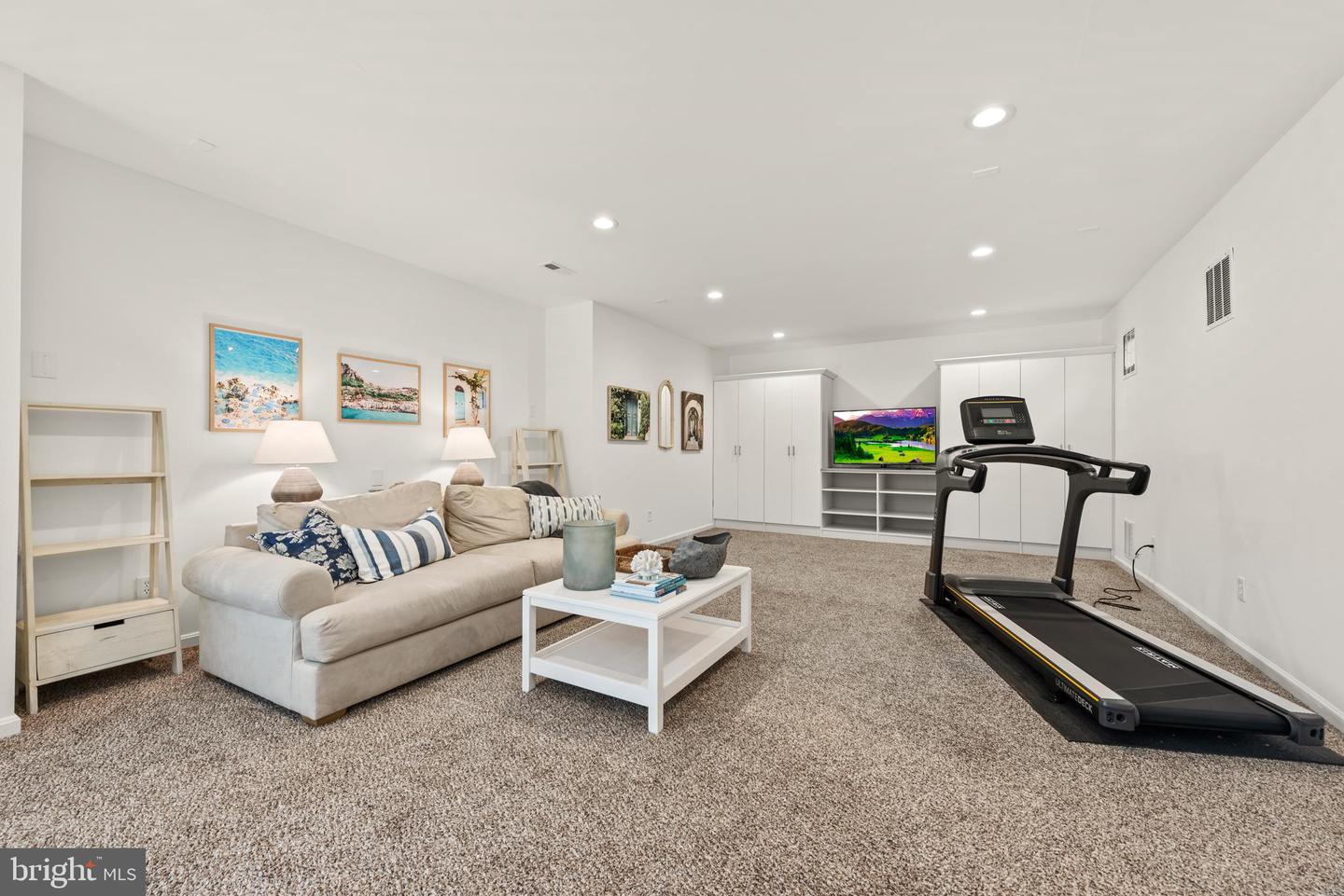 42961 THORNBLADE CIR, BROADLANDS, Virginia 20148, 4 Bedrooms Bedrooms, 15 Rooms Rooms,4 BathroomsBathrooms,Residential,For sale,42961 THORNBLADE CIR,VALO2115046 MLS # VALO2115046