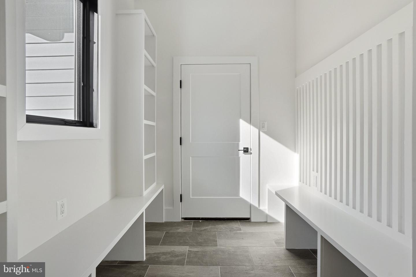 604 TAPAWINGO RD SW, VIENNA, Virginia 22180, 5 Bedrooms Bedrooms, ,6 BathroomsBathrooms,Residential,For sale,604 TAPAWINGO RD SW,VAFX2288228 MLS # VAFX2288228