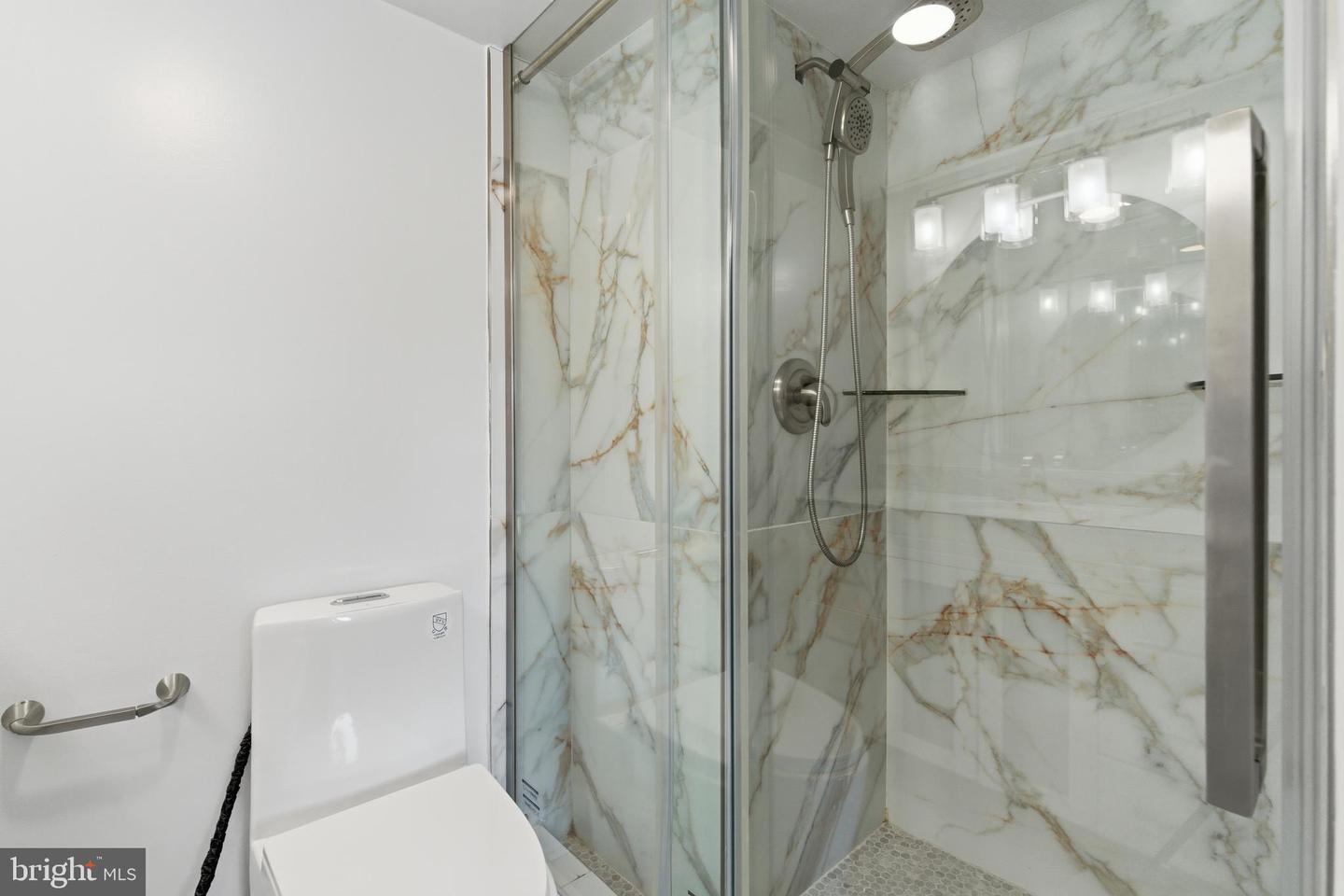 8350 GREENSBORO DR #517, MCLEAN, Virginia 22102, 2 Bedrooms Bedrooms, ,2 BathroomsBathrooms,Residential,For sale,8350 GREENSBORO DR #517,VAFX2288240 MLS # VAFX2288240