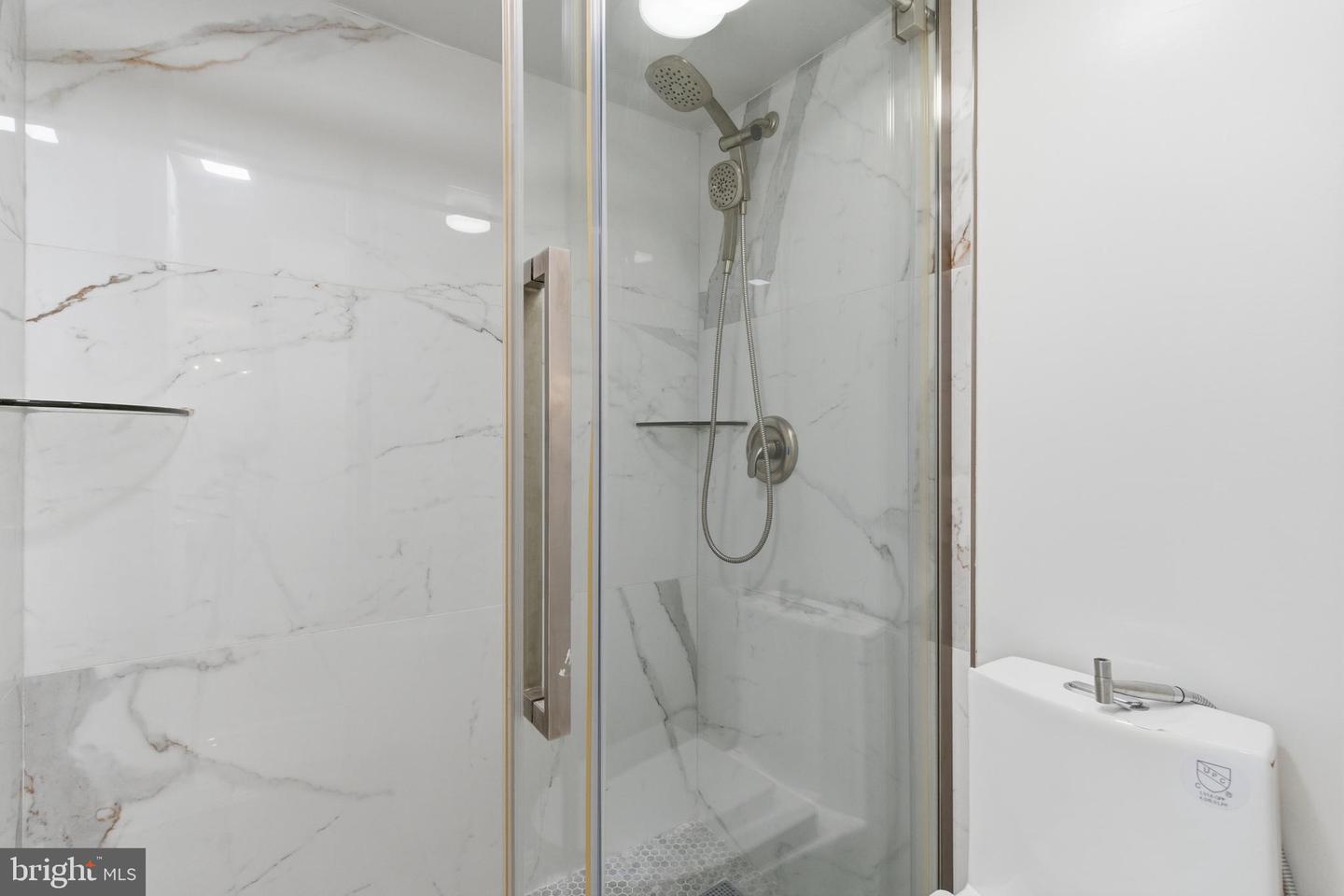 8350 GREENSBORO DR #517, MCLEAN, Virginia 22102, 2 Bedrooms Bedrooms, ,2 BathroomsBathrooms,Residential,For sale,8350 GREENSBORO DR #517,VAFX2288240 MLS # VAFX2288240