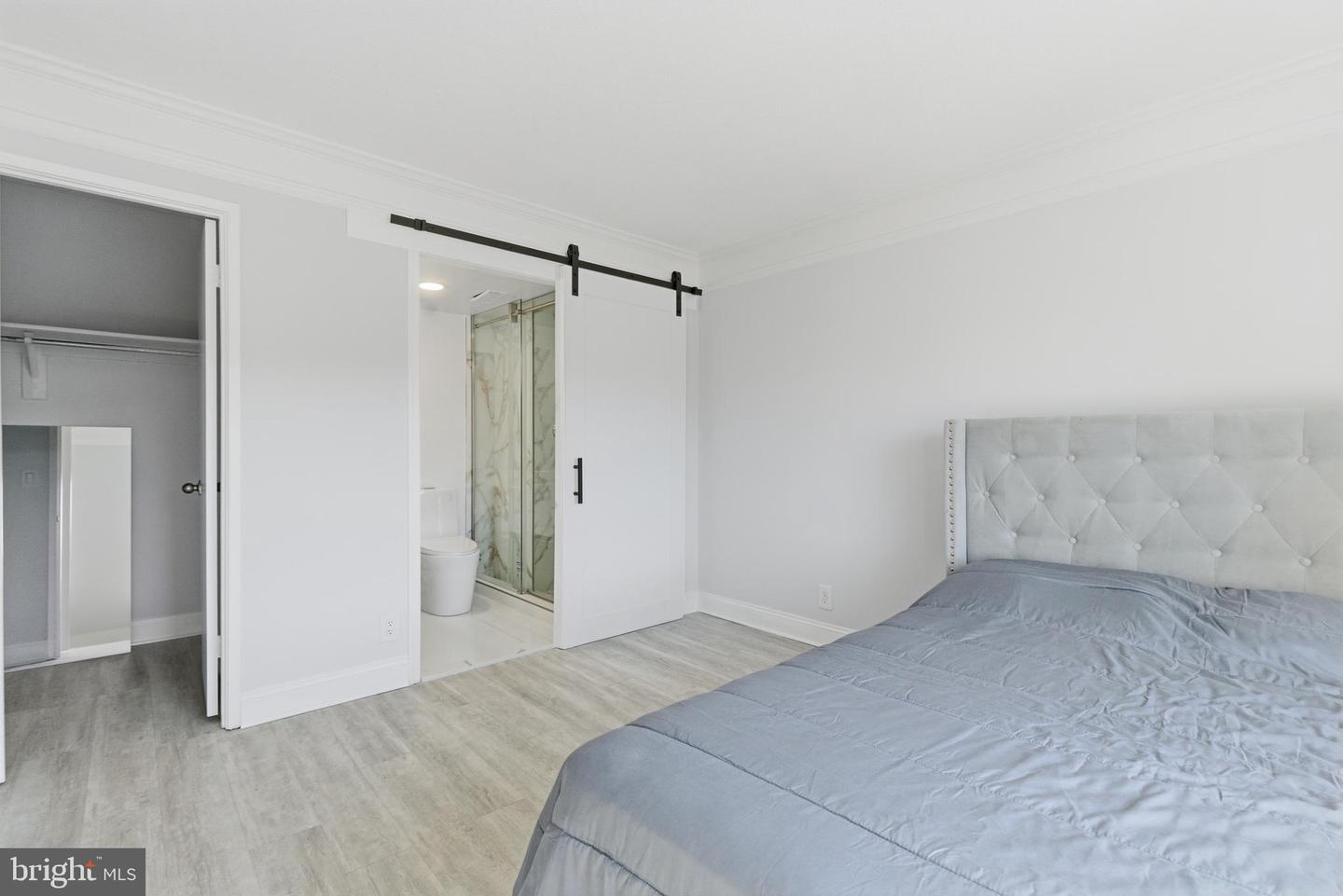 8350 GREENSBORO DR #517, MCLEAN, Virginia 22102, 2 Bedrooms Bedrooms, ,2 BathroomsBathrooms,Residential,For sale,8350 GREENSBORO DR #517,VAFX2288240 MLS # VAFX2288240