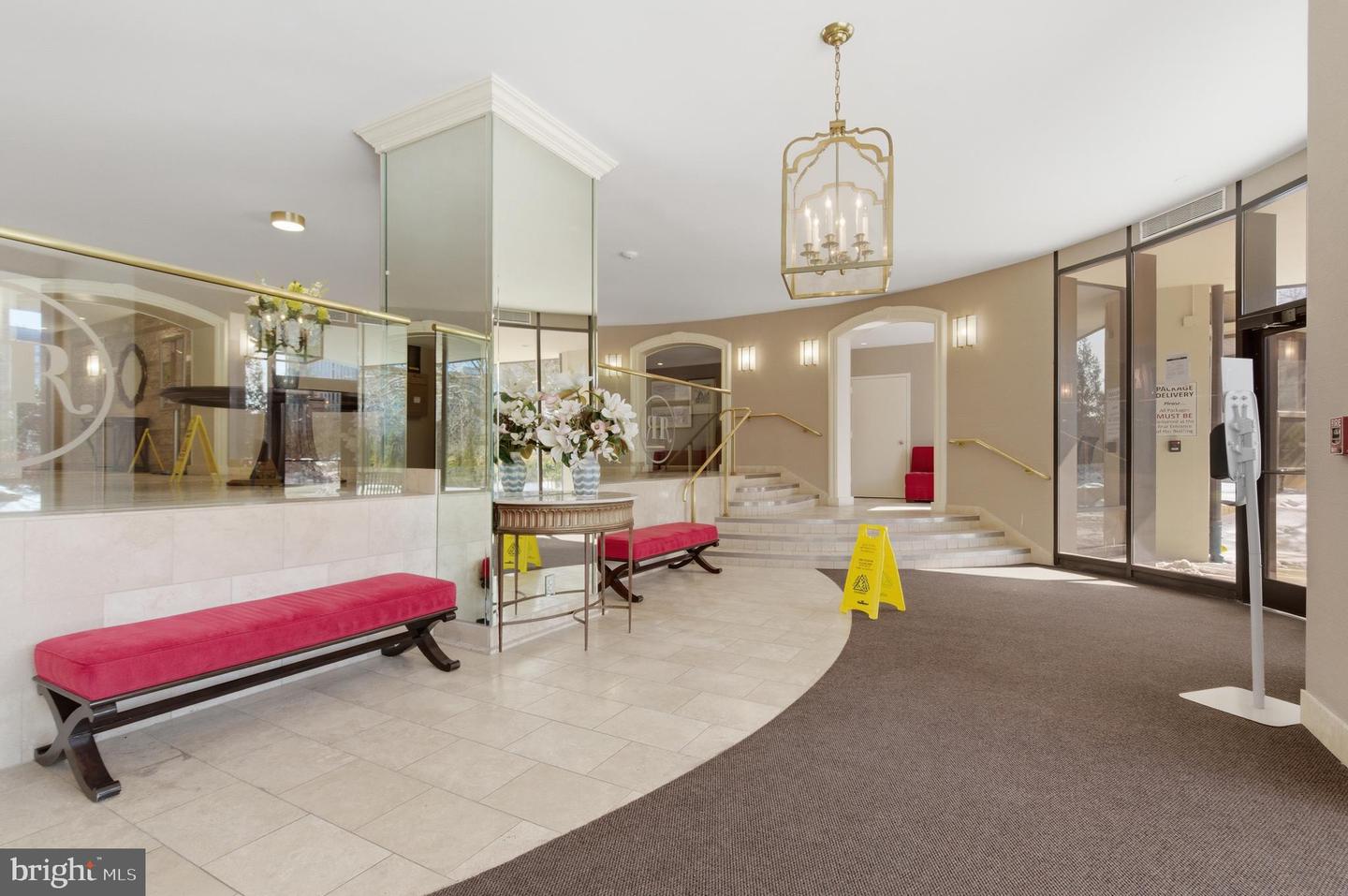 8350 GREENSBORO DR #517, MCLEAN, Virginia 22102, 2 Bedrooms Bedrooms, ,2 BathroomsBathrooms,Residential,For sale,8350 GREENSBORO DR #517,VAFX2288240 MLS # VAFX2288240