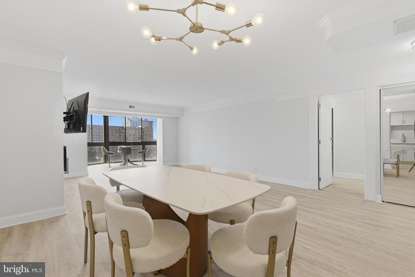 8350 GREENSBORO DR #517, MCLEAN, Virginia 22102, 2 Bedrooms Bedrooms, ,2 BathroomsBathrooms,Residential,For sale,8350 GREENSBORO DR #517,VAFX2288240 MLS # VAFX2288240