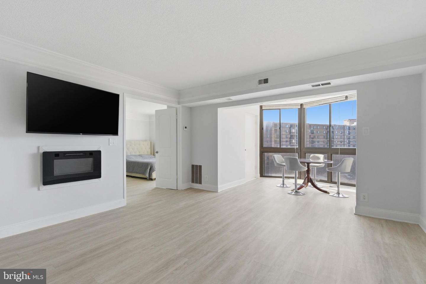 8350 GREENSBORO DR #517, MCLEAN, Virginia 22102, 2 Bedrooms Bedrooms, ,2 BathroomsBathrooms,Residential,For sale,8350 GREENSBORO DR #517,VAFX2288240 MLS # VAFX2288240