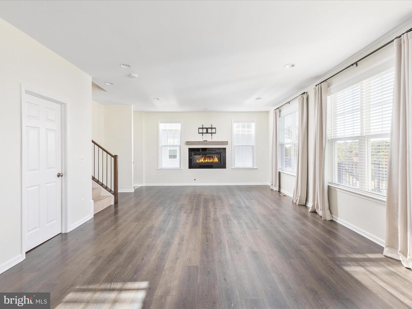 138 JEWEL BOX DR, STEPHENSON, Virginia 22656, 5 Bedrooms Bedrooms, 18 Rooms Rooms,3 BathroomsBathrooms,Residential,For sale,138 JEWEL BOX DR,VAFV2039298 MLS # VAFV2039298