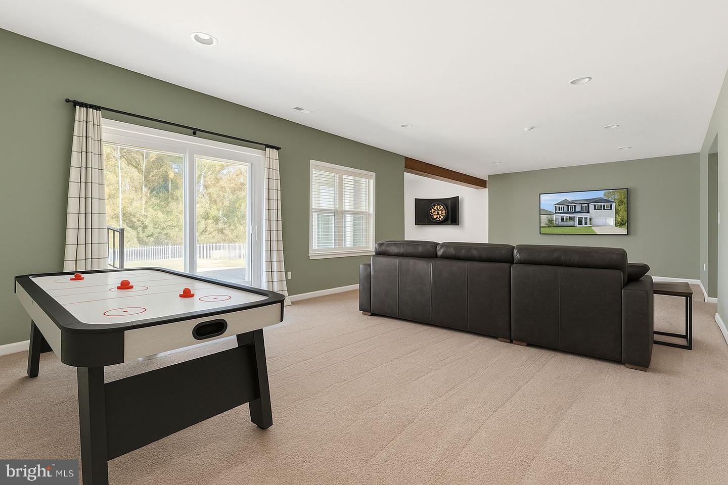 138 JEWEL BOX DR, STEPHENSON, Virginia 22656, 5 Bedrooms Bedrooms, 18 Rooms Rooms,3 BathroomsBathrooms,Residential,For sale,138 JEWEL BOX DR,VAFV2039298 MLS # VAFV2039298