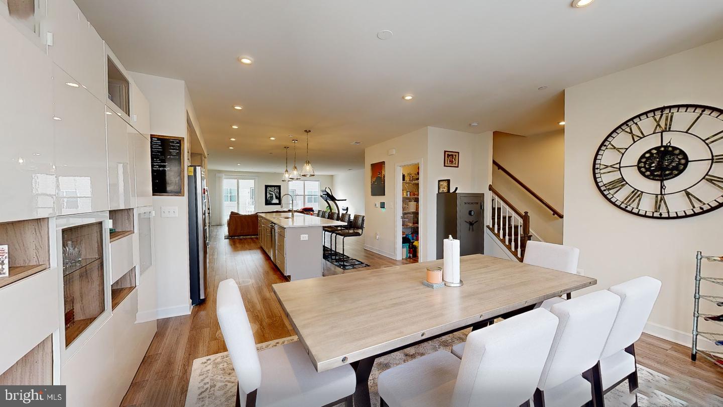 12342 AZURE LN #24, FAIRFAX, Virginia 22033, 3 Bedrooms Bedrooms, ,2 BathroomsBathrooms,Residential,For sale,12342 AZURE LN #24,VAFX2288294 MLS # VAFX2288294