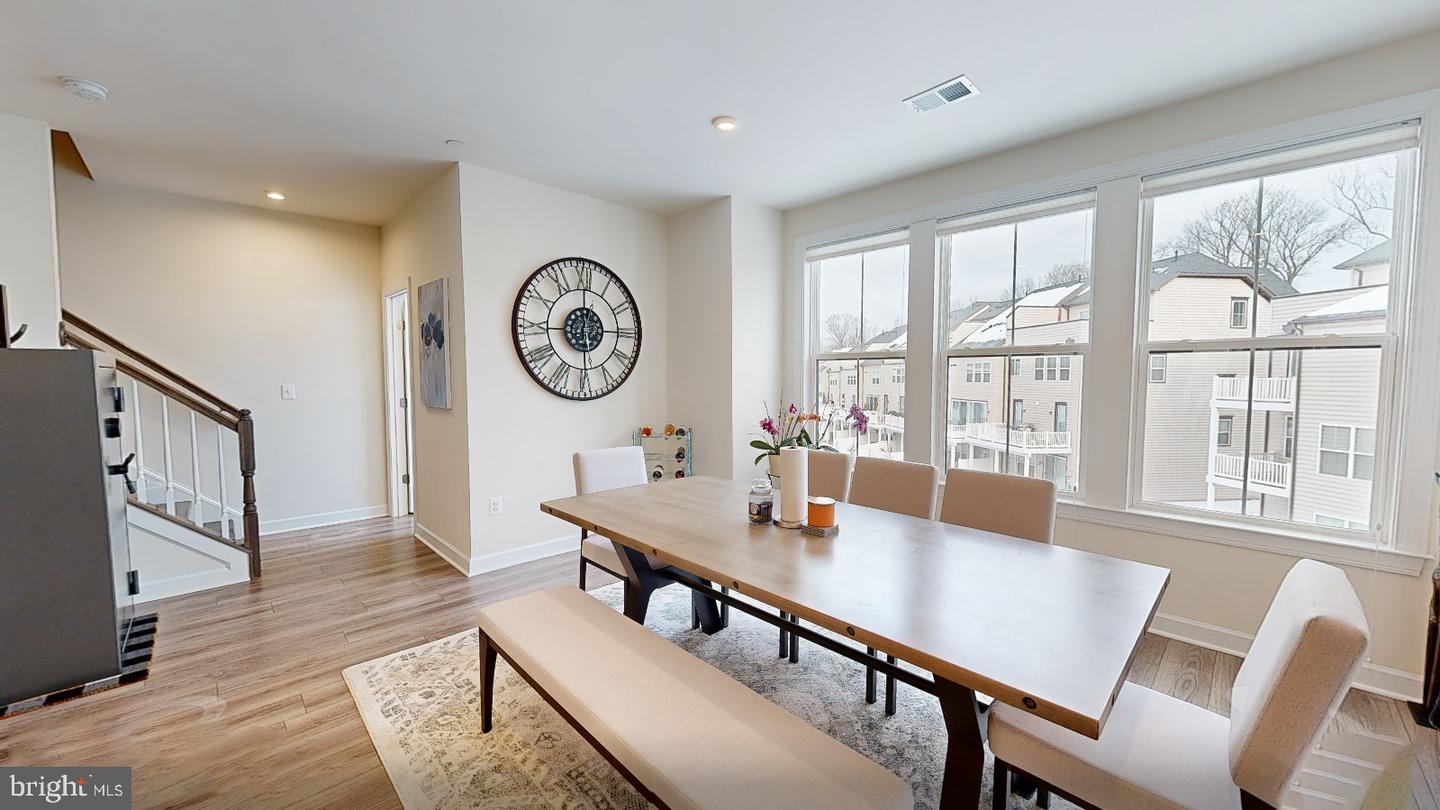 12342 AZURE LN #24, FAIRFAX, Virginia 22033, 3 Bedrooms Bedrooms, ,2 BathroomsBathrooms,Residential,For sale,12342 AZURE LN #24,VAFX2288294 MLS # VAFX2288294