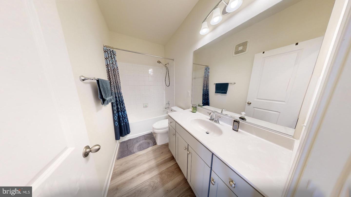 12342 AZURE LN #24, FAIRFAX, Virginia 22033, 3 Bedrooms Bedrooms, ,2 BathroomsBathrooms,Residential,For sale,12342 AZURE LN #24,VAFX2288294 MLS # VAFX2288294