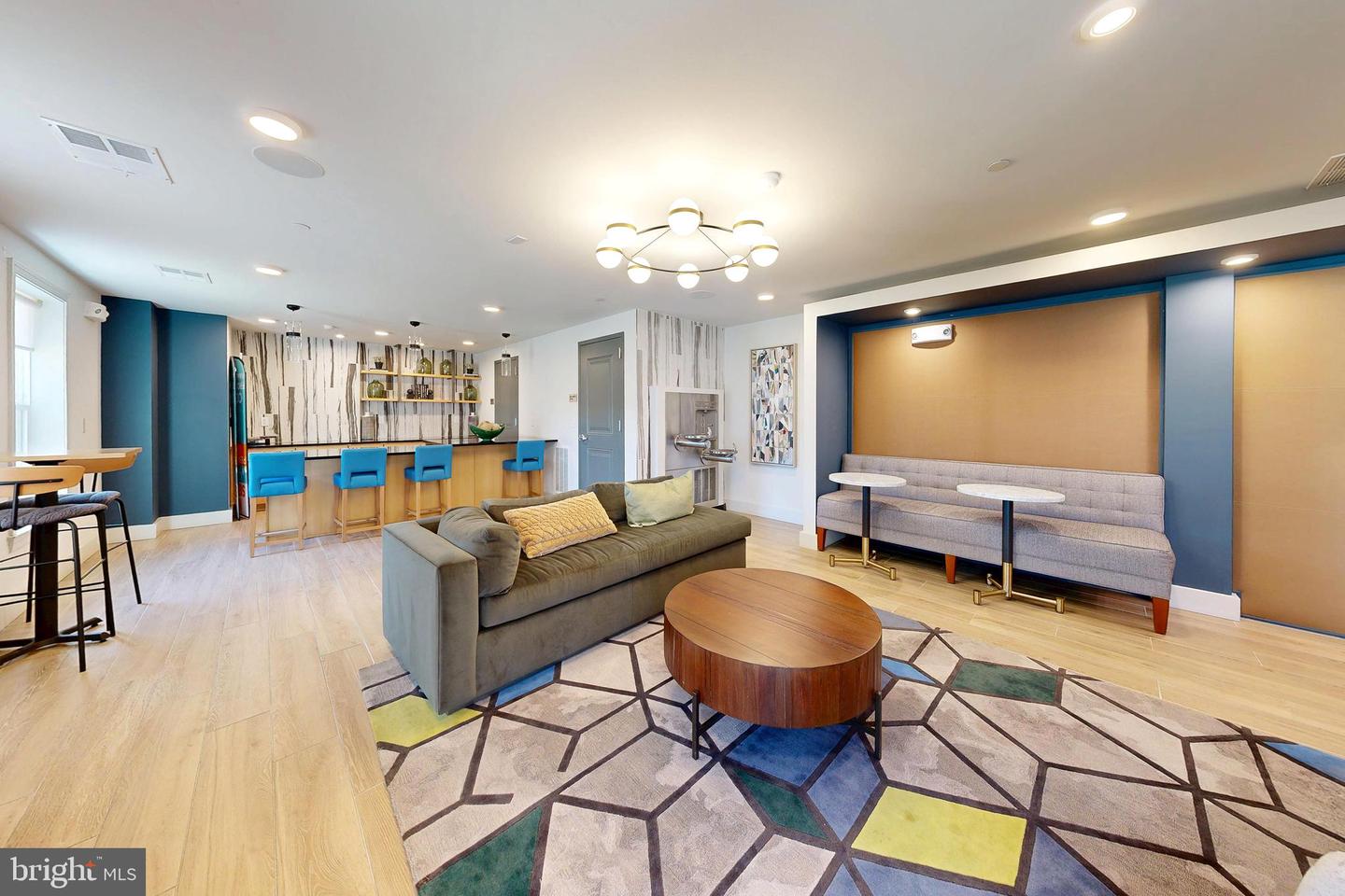 12342 AZURE LN #24, FAIRFAX, Virginia 22033, 3 Bedrooms Bedrooms, ,2 BathroomsBathrooms,Residential,For sale,12342 AZURE LN #24,VAFX2288294 MLS # VAFX2288294