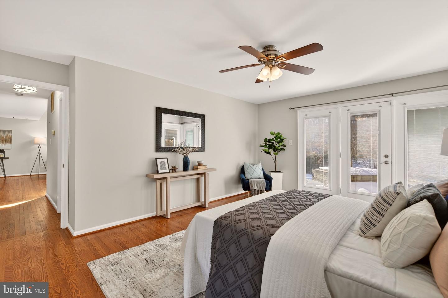 2924 ELMESMEADE CT, OAKTON, Virginia 22124, 3 Bedrooms Bedrooms, ,3 BathroomsBathrooms,Residential,For sale,2924 ELMESMEADE CT,VAFX2288300 MLS # VAFX2288300