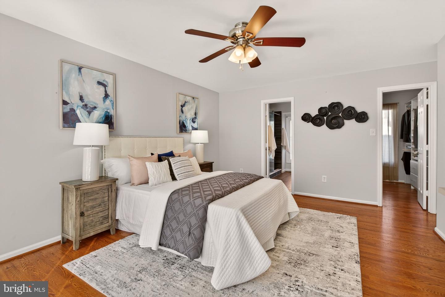 2924 ELMESMEADE CT, OAKTON, Virginia 22124, 3 Bedrooms Bedrooms, ,3 BathroomsBathrooms,Residential,For sale,2924 ELMESMEADE CT,VAFX2288300 MLS # VAFX2288300