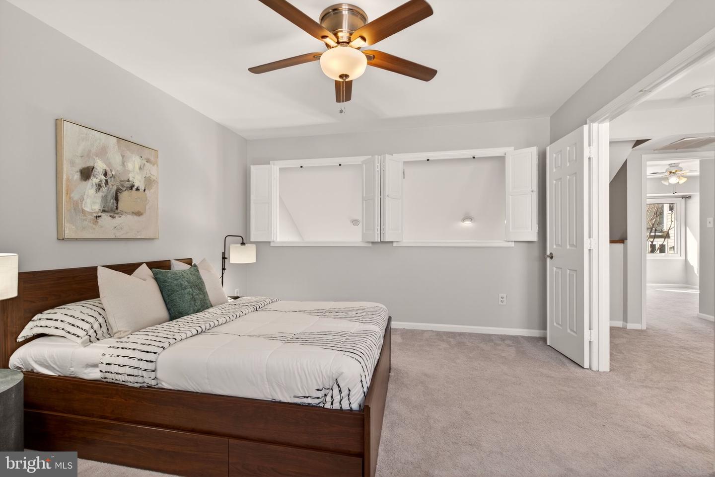 2924 ELMESMEADE CT, OAKTON, Virginia 22124, 3 Bedrooms Bedrooms, ,3 BathroomsBathrooms,Residential,For sale,2924 ELMESMEADE CT,VAFX2288300 MLS # VAFX2288300